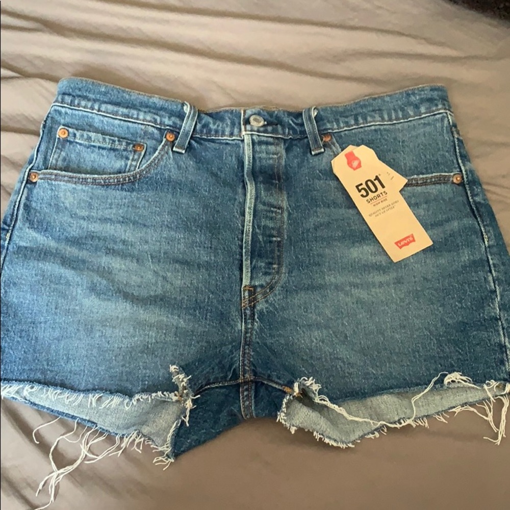 Levi’s shorts